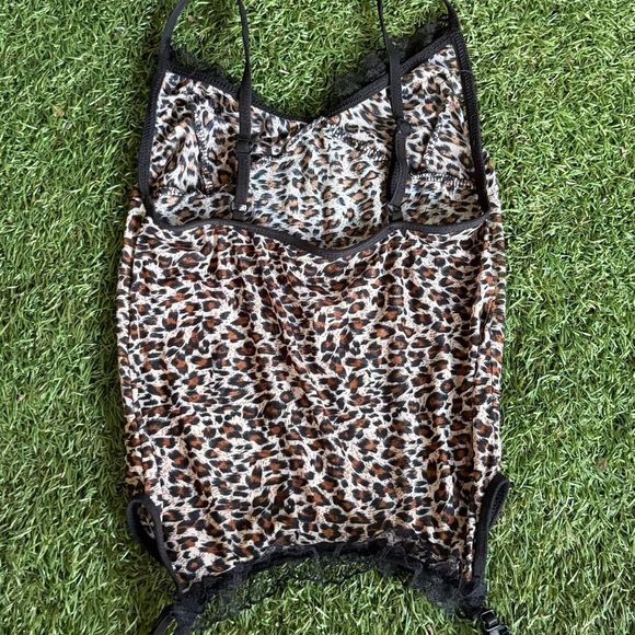Leopard Mesh cami - Picture 2 of 7